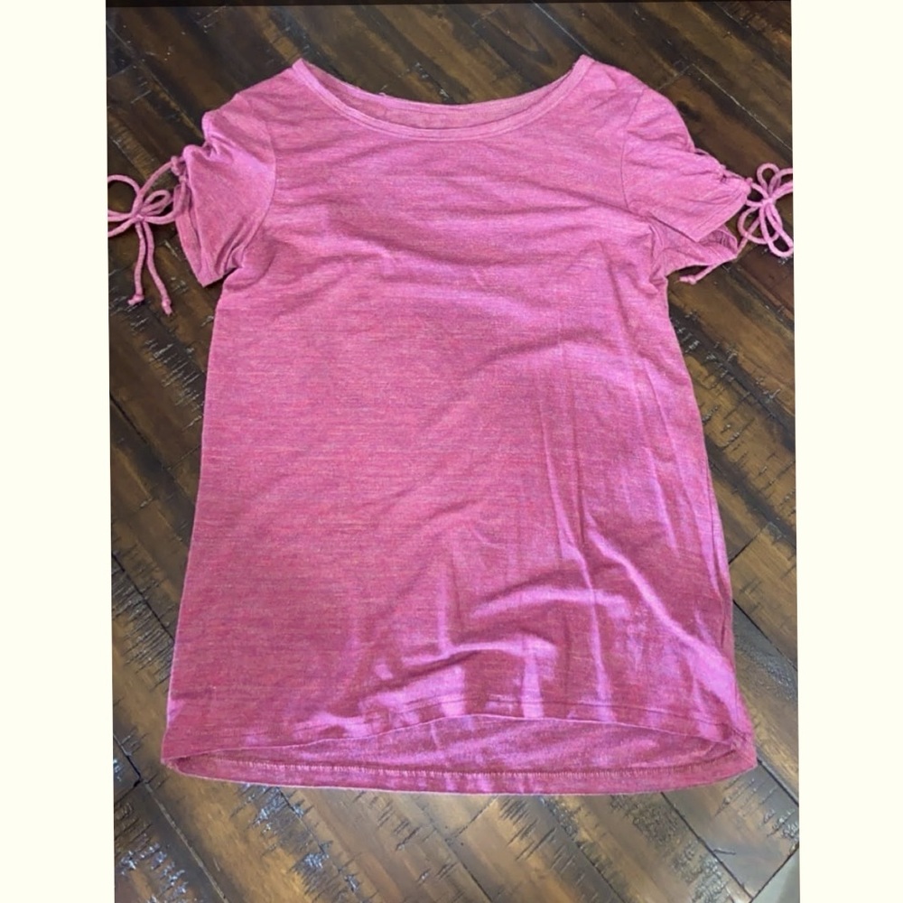 Never worn American eagle shirt with ties on the sleeves